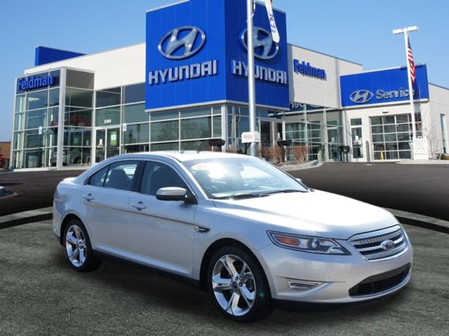 Photo of 2010 Ford Taurus