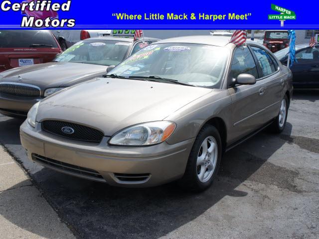 Photo of 2004 Ford Taurus
