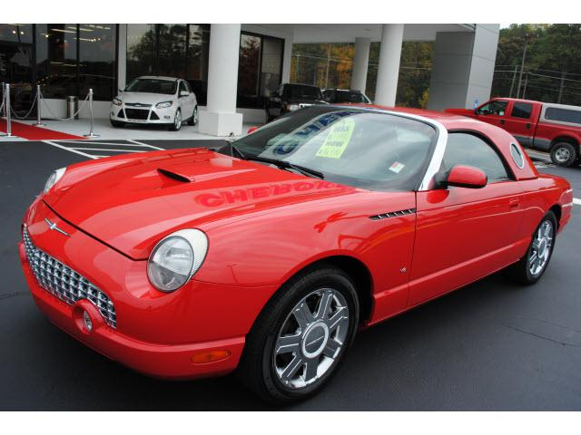Photo of 2004 Ford Thunderbird