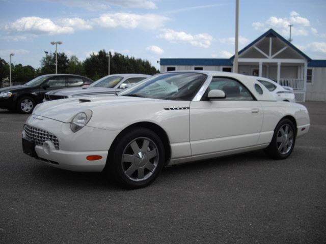Photo of 2002 Ford Thunderbird