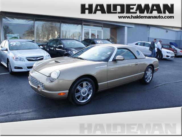 Photo of 2005 Ford Thunderbird