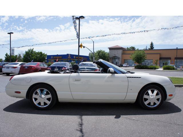 Photo of 2003 Ford Thunderbird