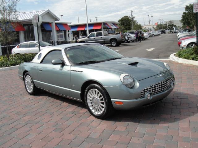 Photo of 2004 Ford Thunderbird