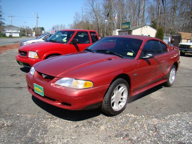 Photo of 1996 Ford Mustang