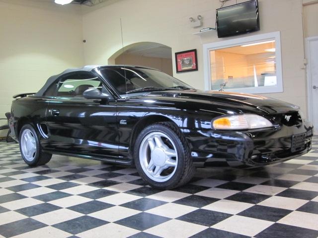 Photo of 1995 Ford Mustang