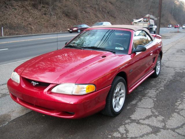 Photo of 1996 Ford Mustang