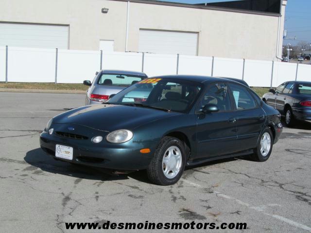 Photo of 1997 Ford Taurus