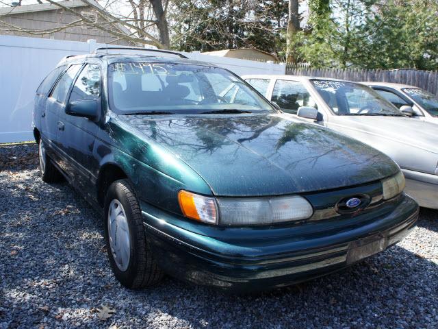 Photo of 1995 Ford Taurus