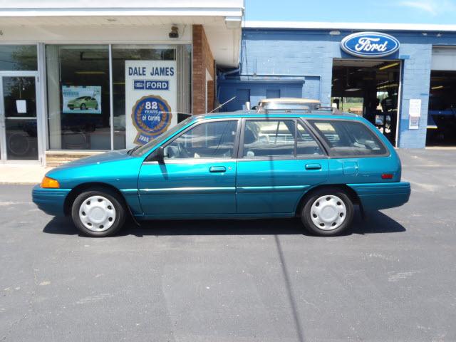 Photo of 1996 Ford ESCORT