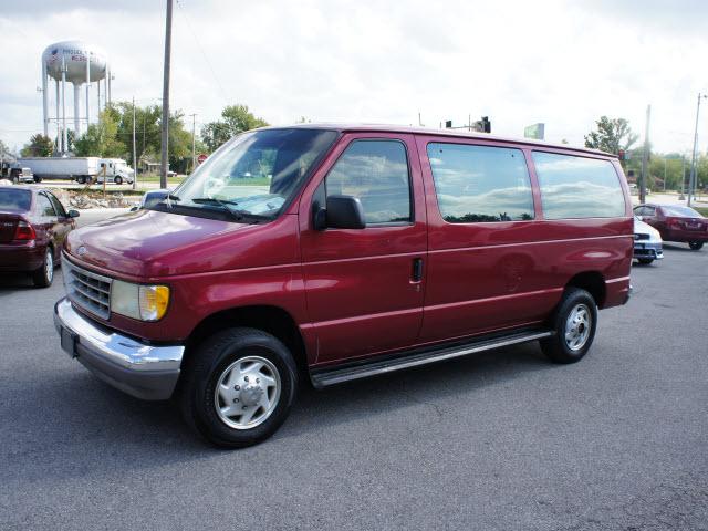Photo of 1995 Ford E-350