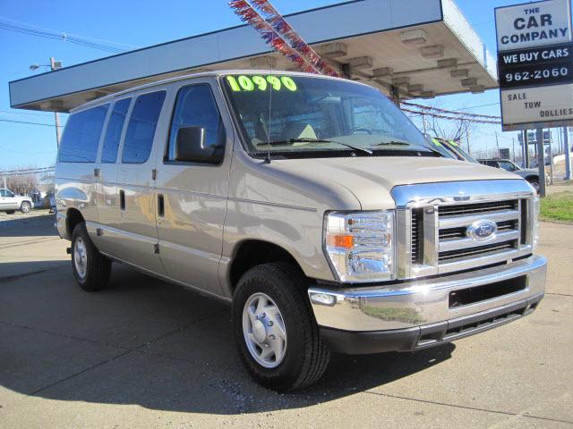 Photo of 2008 Ford Econoline Wagon
