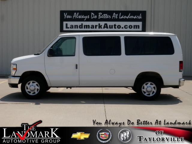 Photo of 2008 Ford E-350