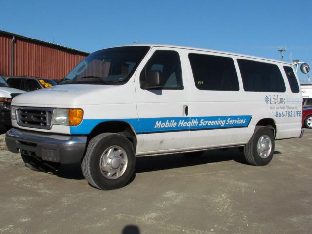 Photo of 2006 Ford E-350