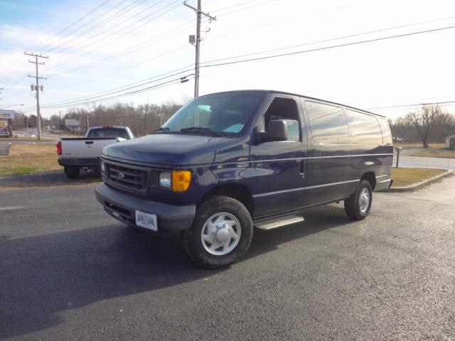 Photo of 2007 Ford E-350