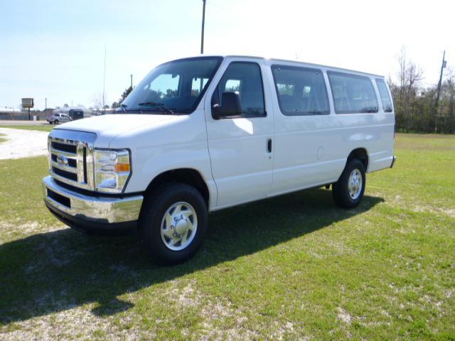 Photo of 2011 Ford Econoline Wagon