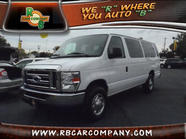 Photo of 2010 Ford Econoline Wagon