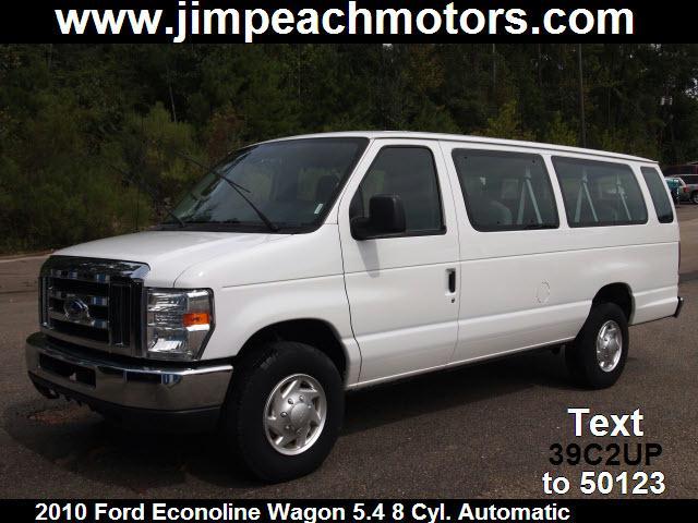 Photo of 2010 Ford Econoline Wagon