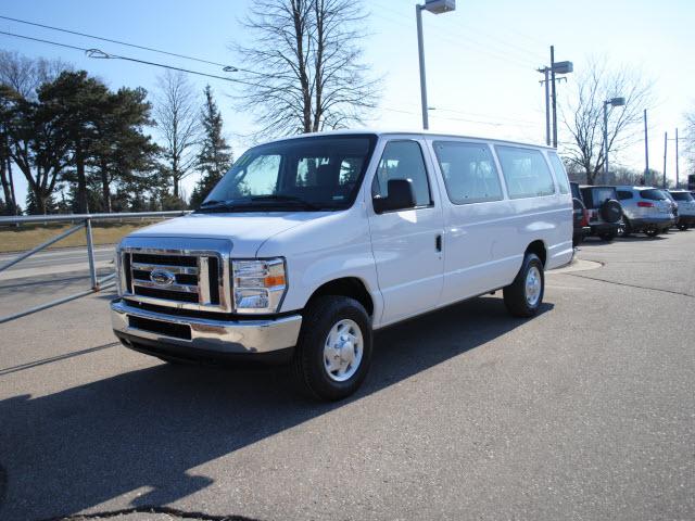 Photo of 2011 Ford Econoline Wagon
