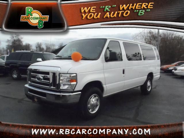 Photo of 2010 Ford Econoline Wagon