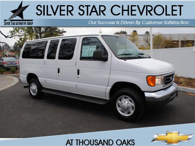 Photo of 2007 Ford E-350