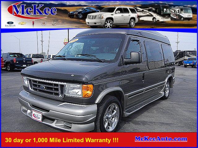 Photo of 2006 Ford E-150