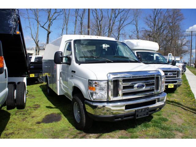 Photo of 2012 Ford E-350