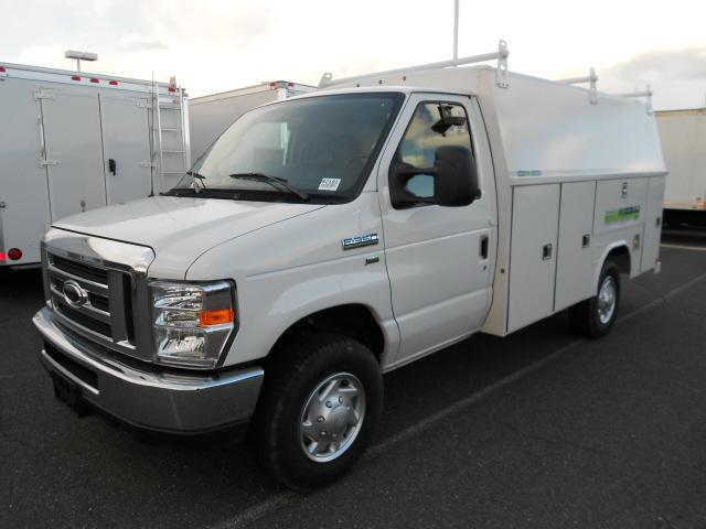 Photo of 2011 Ford E-350