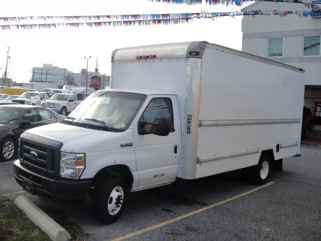 Photo of 2008 Ford E-350