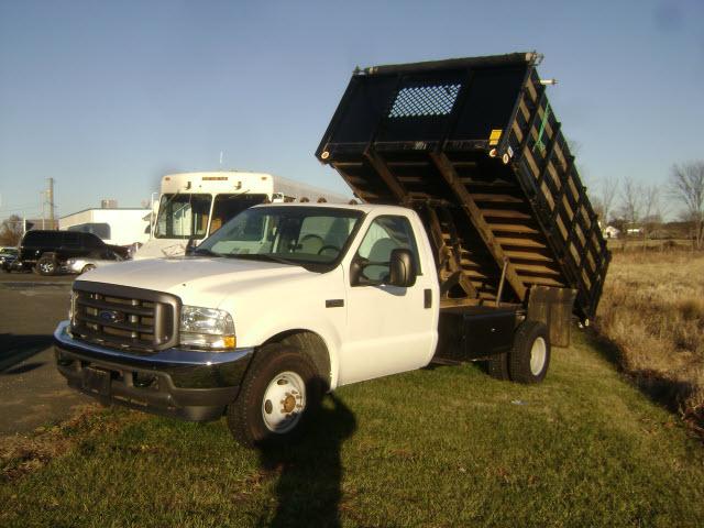 Photo of 2004 Ford F-350