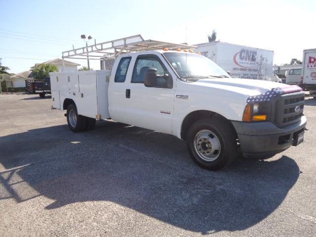 Photo of 2006 Ford F-350