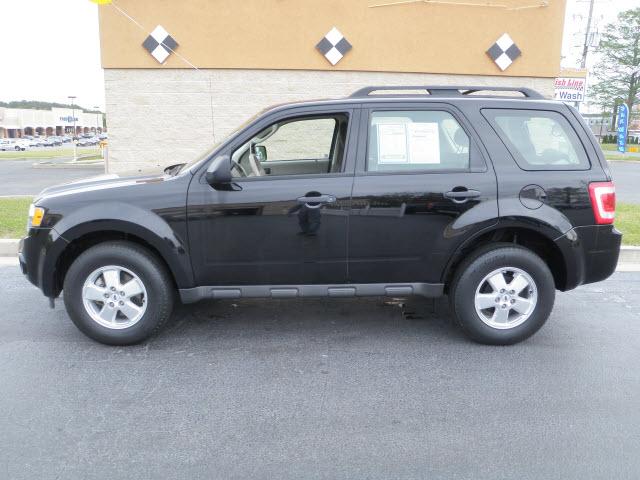 Photo of 2009 Ford Escape