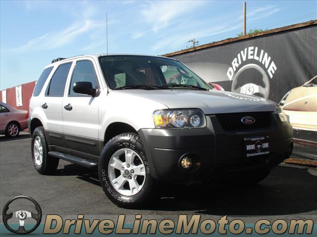 Photo of 2005 Ford Escape