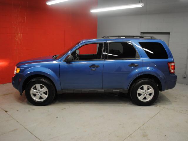 Photo of 2009 Ford Escape