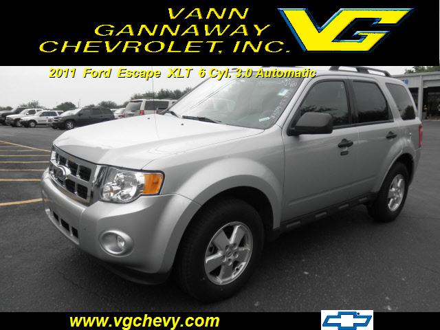 Photo of 2011 Ford Escape