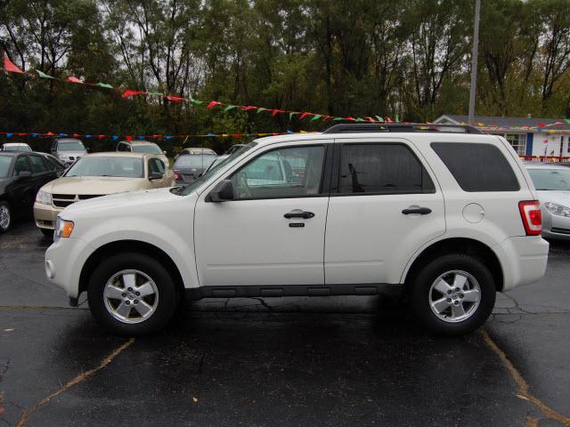 Photo of 2010 Ford Escape