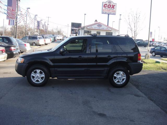 Photo of 2004 Ford Escape
