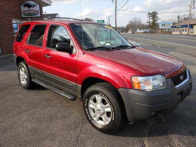 Photo of 2004 Ford Escape