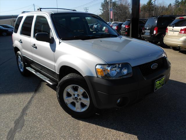 Photo of 2005 Ford Escape