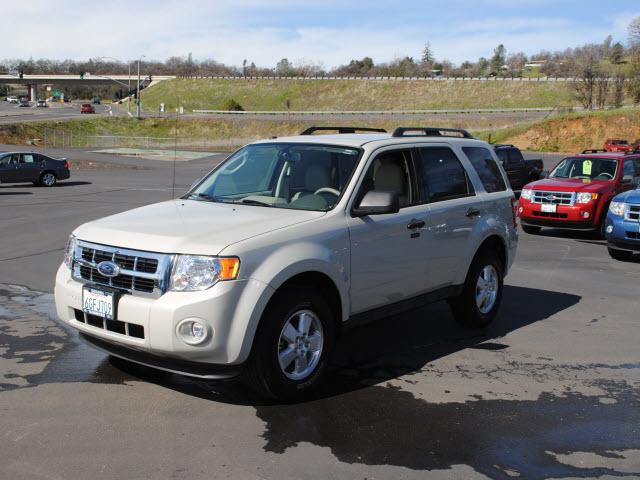 Photo of 2009 Ford Escape