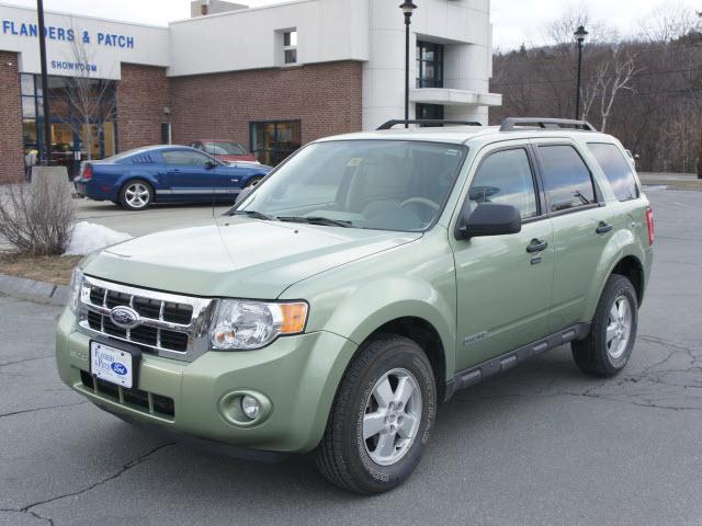 Photo of 2008 Ford Escape