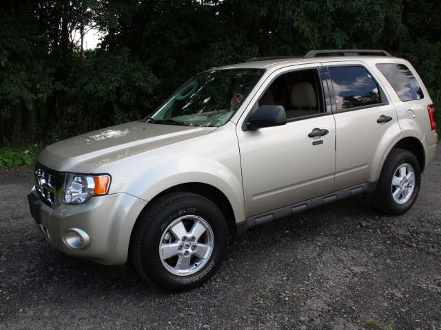Photo of 2010 Ford Escape