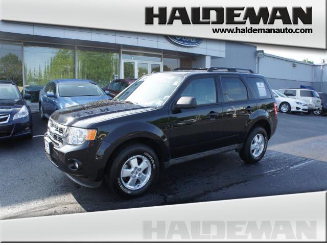 Photo of 2010 Ford Escape