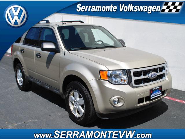 Photo of 2010 Ford Escape