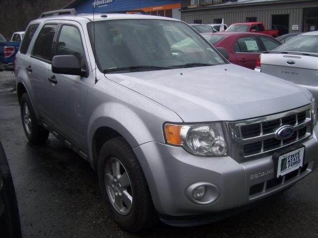 Photo of 2011 Ford Escape