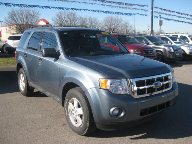 Photo of 2010 Ford Escape