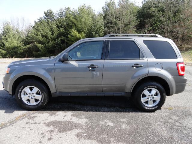 Photo of 2010 Ford Escape