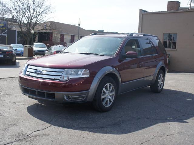 Photo of 2008 Ford Taurus X