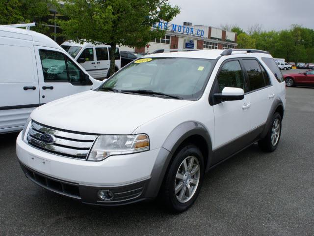 Photo of 2008 Ford Taurus X