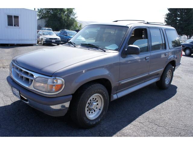 Photo of 1996 Ford Explorer