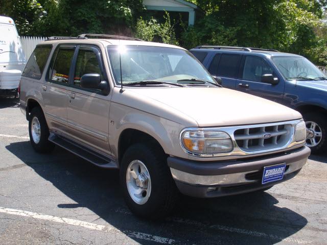 Photo of 1997 Ford Explorer